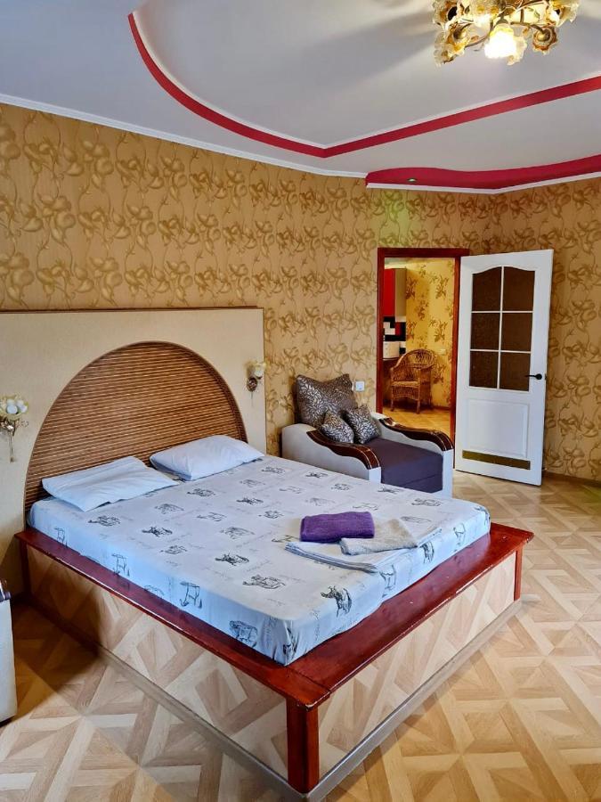 Мини-Отель Kropivnickij Kültér fotó